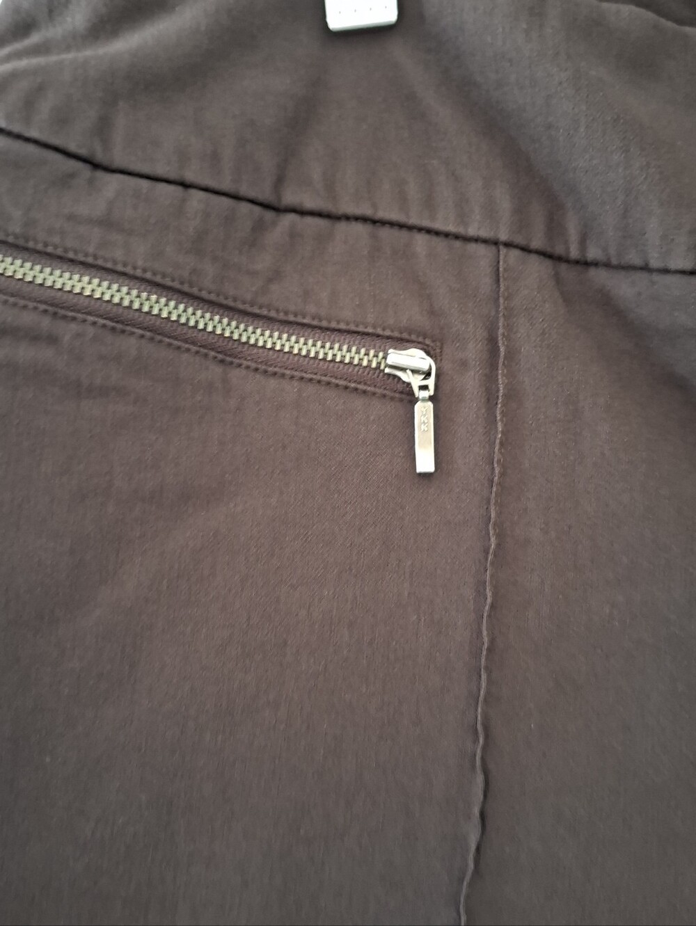 Chicos So Slimming Pull On Slim Leg Stretch Pant Dark Brown Size 3 (XL/16) - Picture 3 of 10